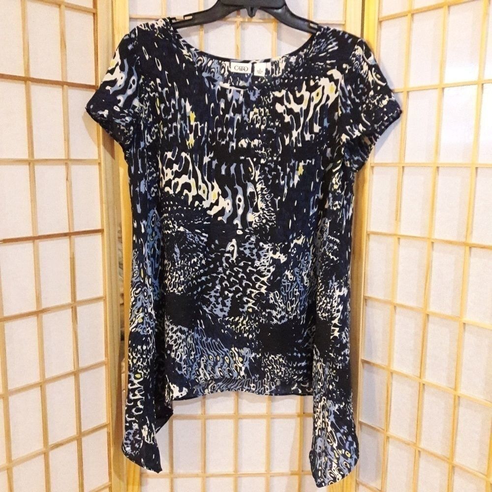 Cato Geometric Print Sharkbite Hem Blouse Sz S
